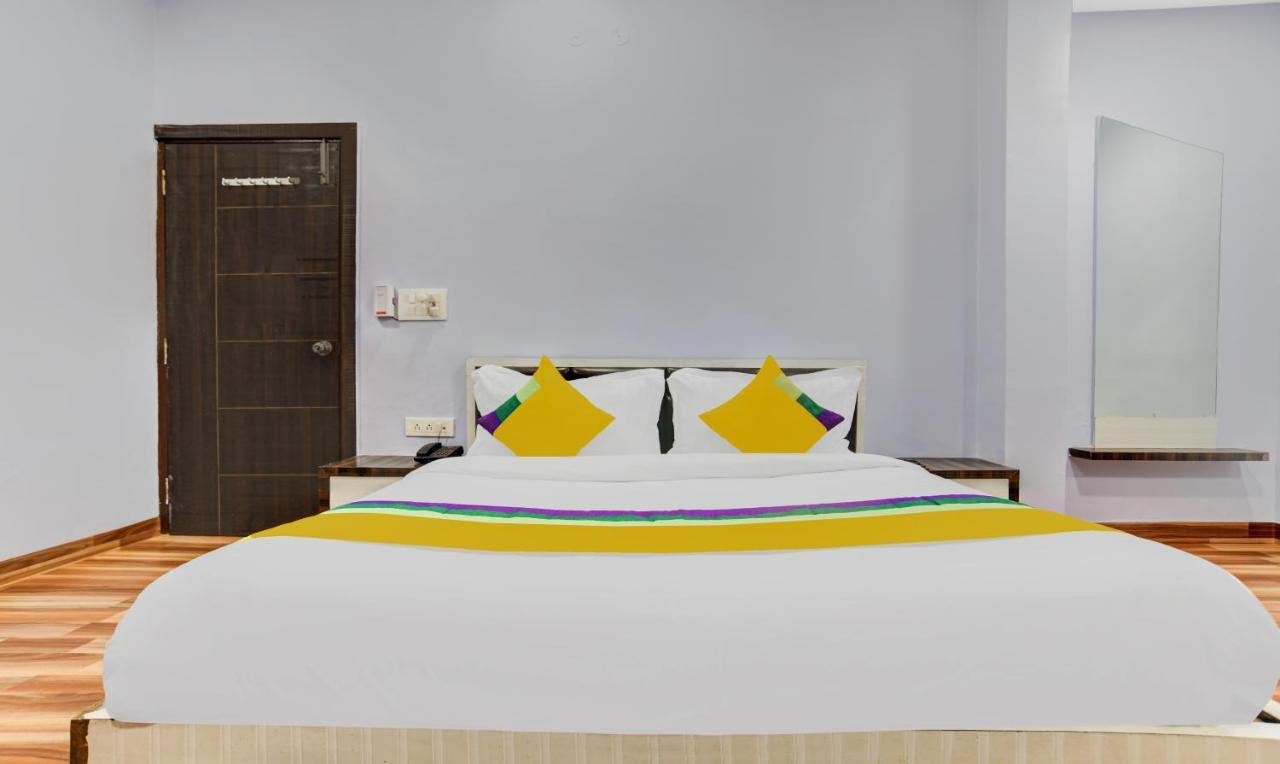 Itsy By Treebo - Utsav Inn Индор Екстериор снимка
